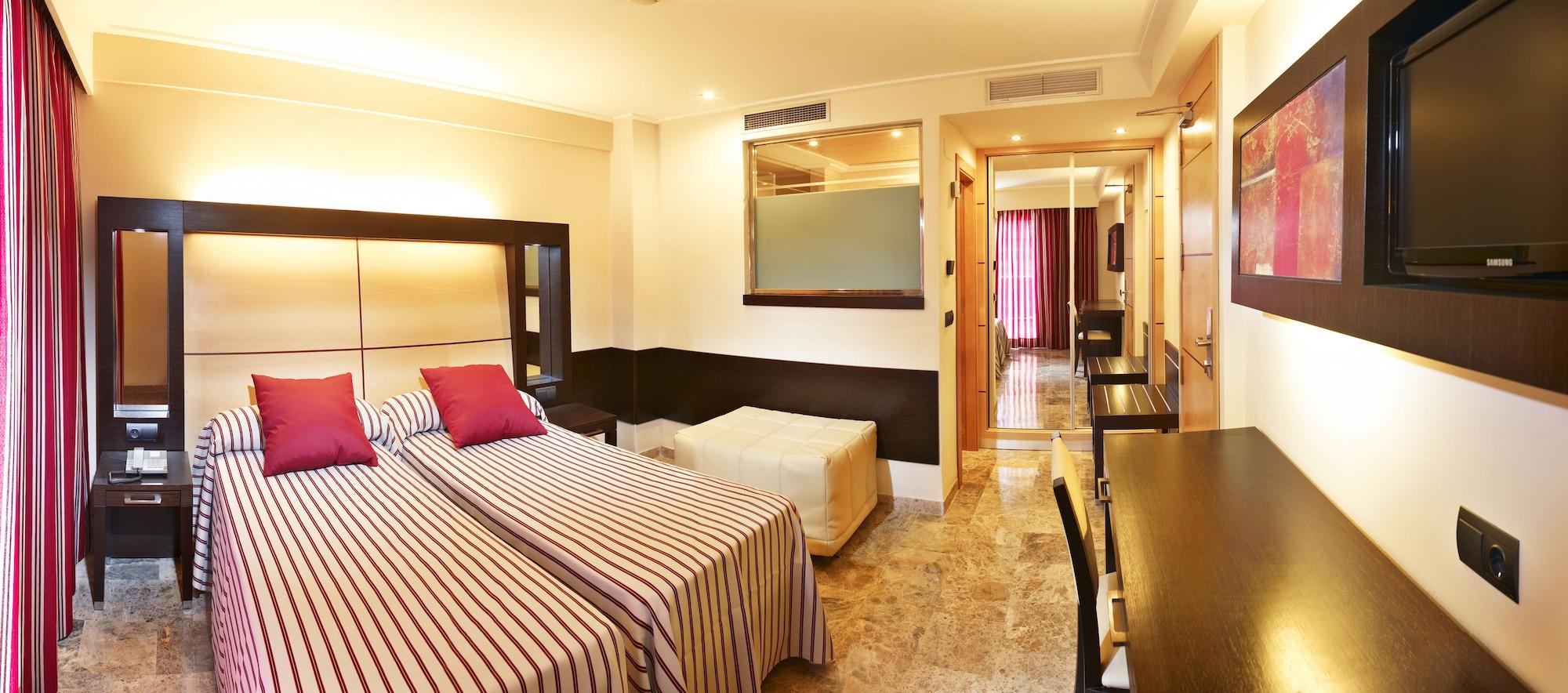 Mll Mediterranean Bay - Adults Only Эл Аренал Экстерьер фото